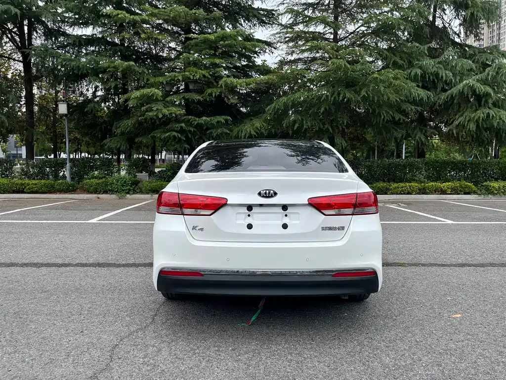 Kia K4 2015 — фото 14