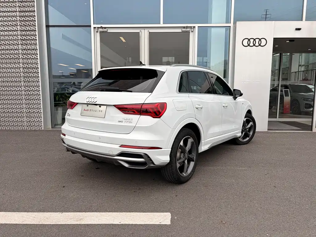 Audi Q3 2020 — фото 4