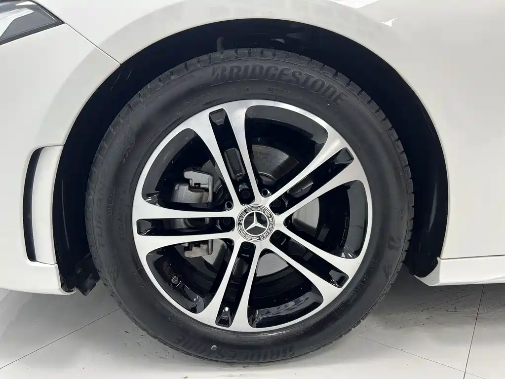 Mercedes-Benz A-Class 2022 — фото 19