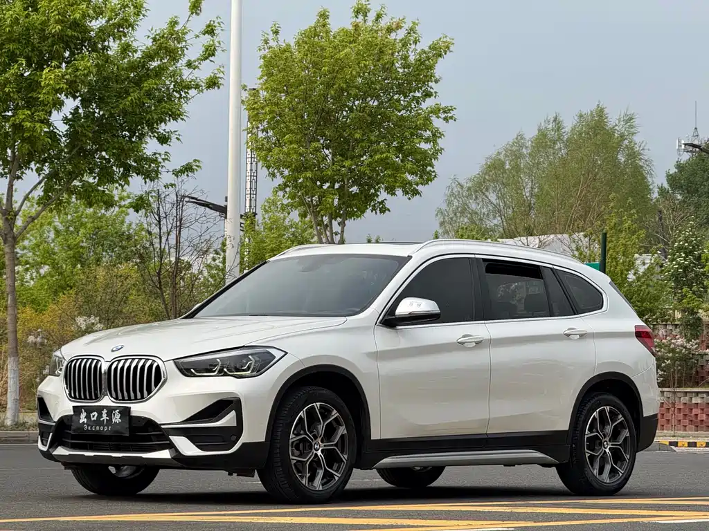 BMW X1 2022 — фото 2