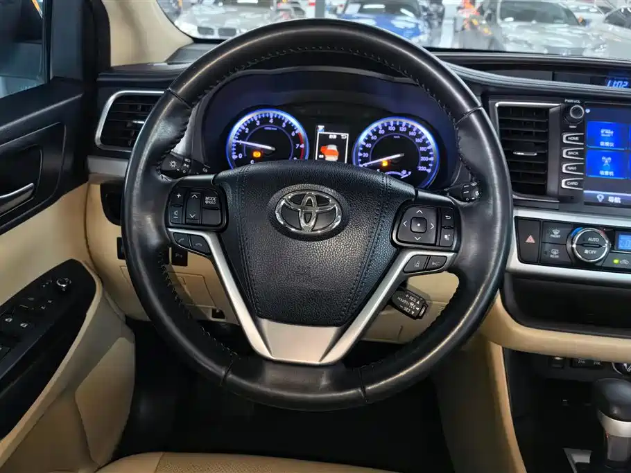 Toyota Highlander 2019 — фото 15