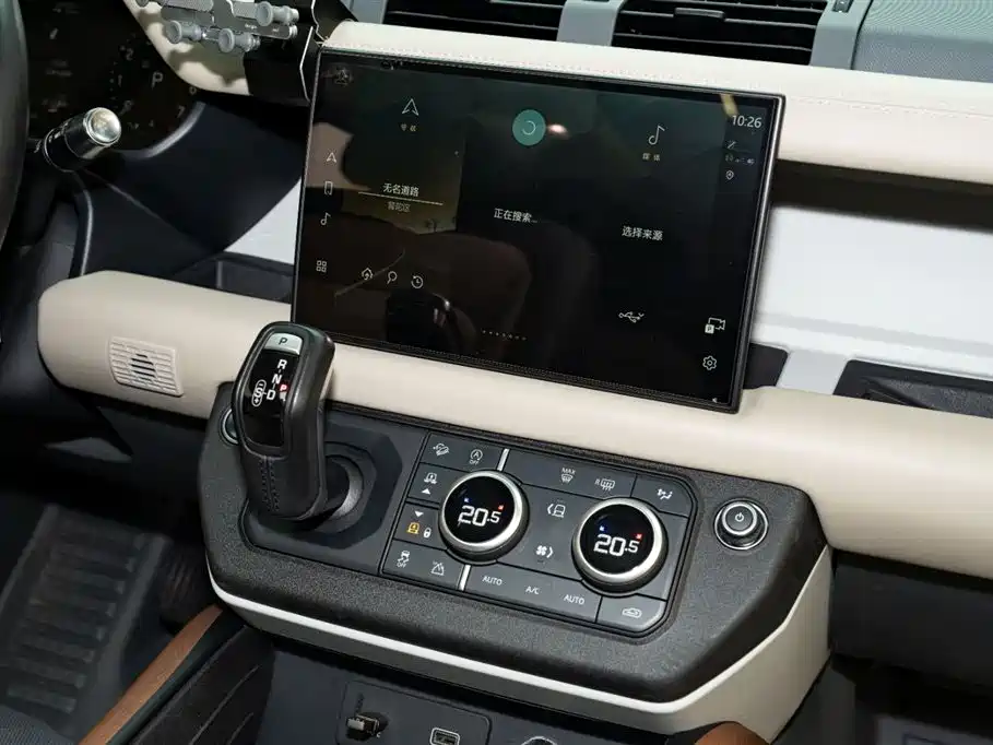 Land Rover Defender 2021 — фото 13