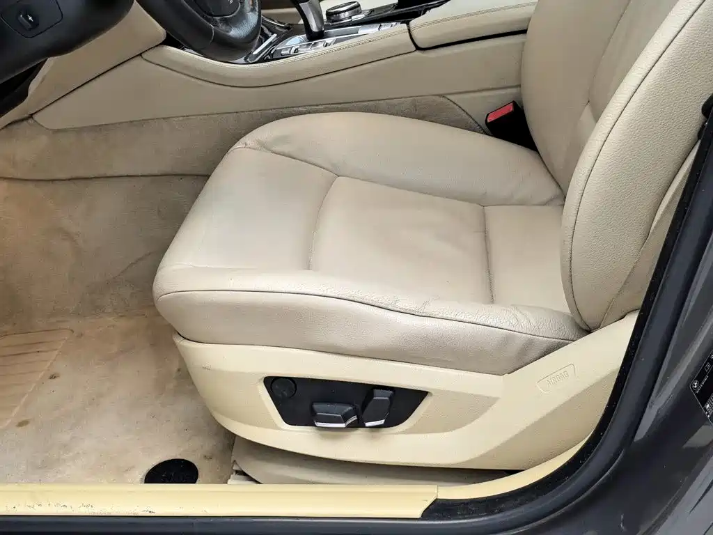 BMW 5 Series 2013 — фото 20