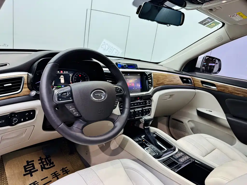 GAC Motor Trumpchi GS8 2018 — фото 8