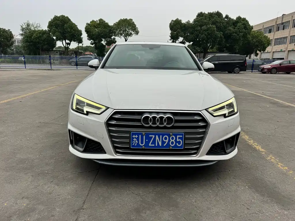 Audi A4L 2020 — фото 2