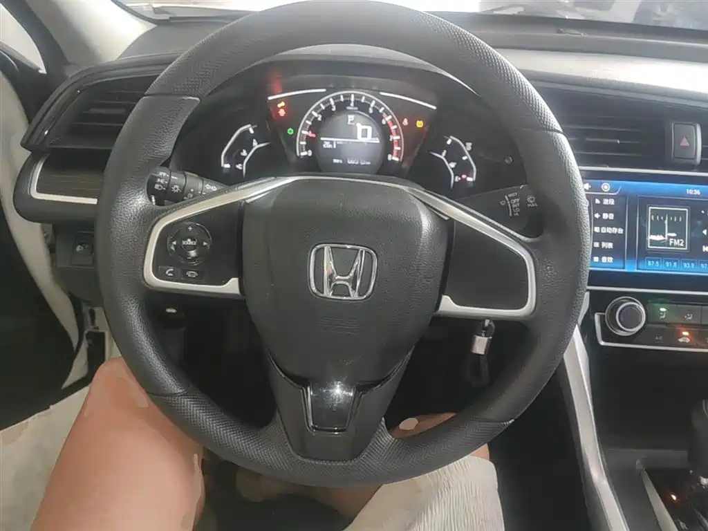 Honda Civic 2019 — фото 11