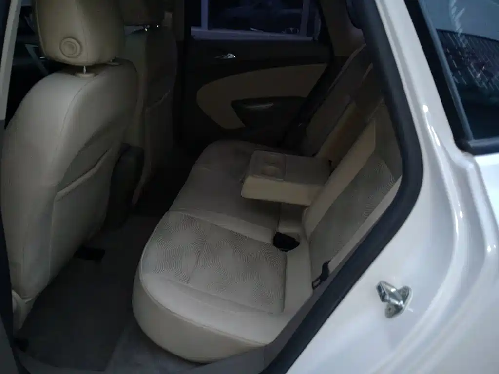 Buick Excelle 2014 — фото 13
