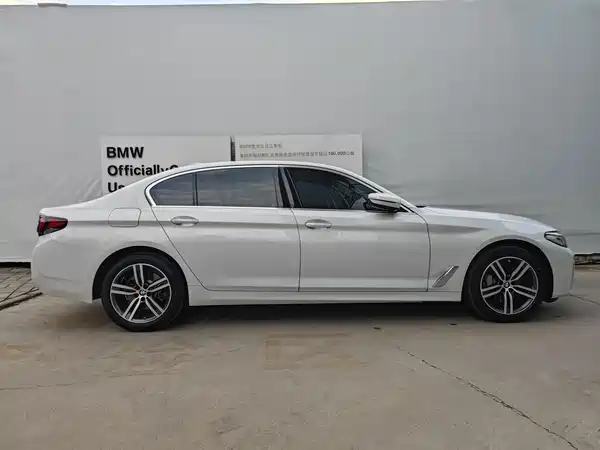 BMW 5 Series 2024