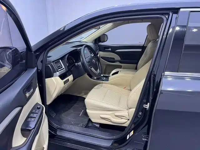 Toyota Highlander 2019 — фото 13