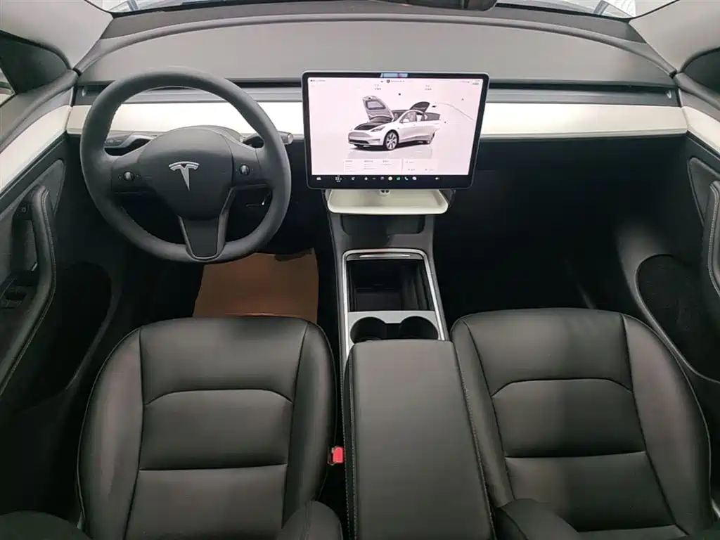 Tesla Model Y 2023 — фото 10