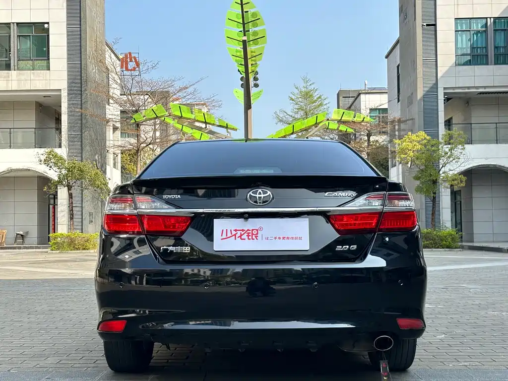 Toyota Camry 2016 — фото 8