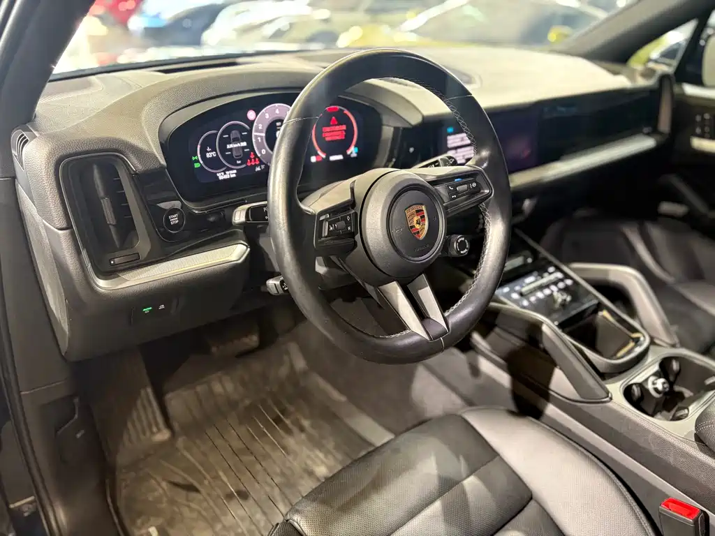 Porsche Cayenne 2024 — фото 10