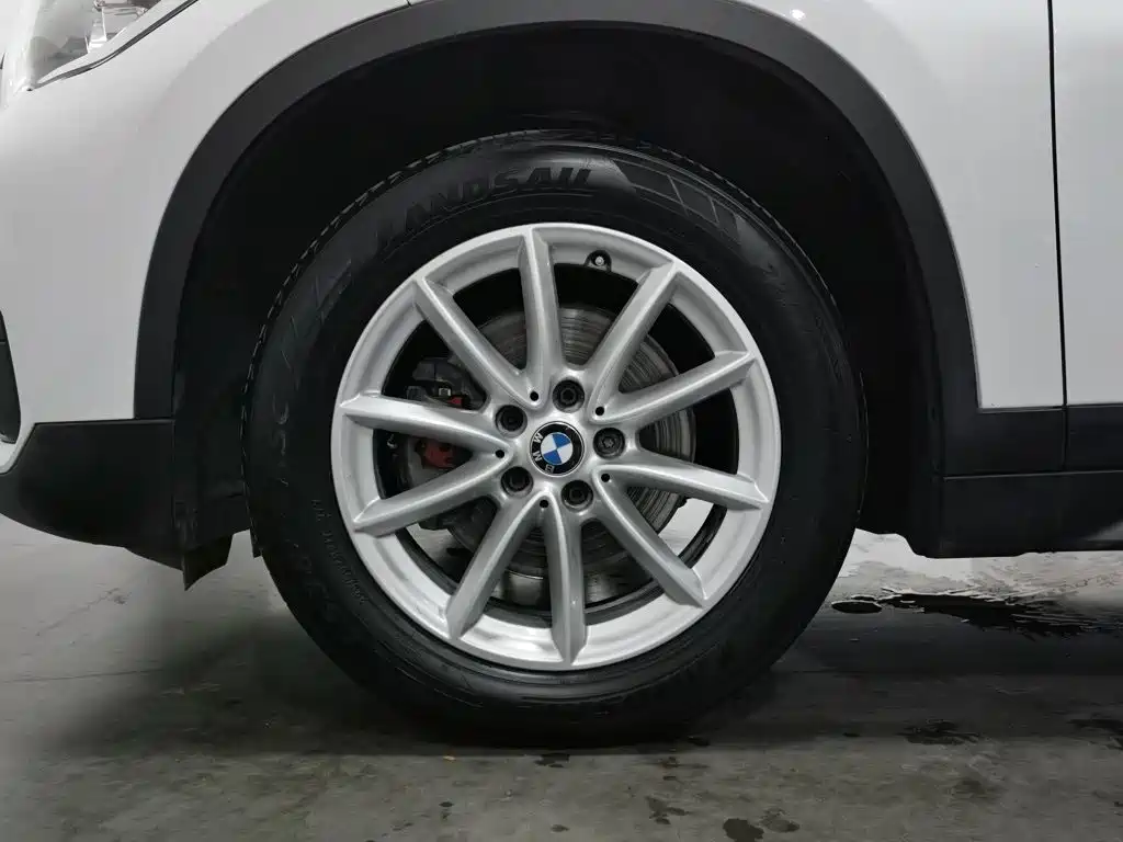 BMW X1 2017 — фото 17