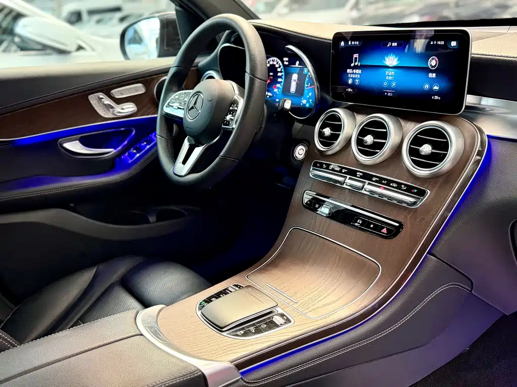 Mercedes-Benz GLC 2021 — фото 8