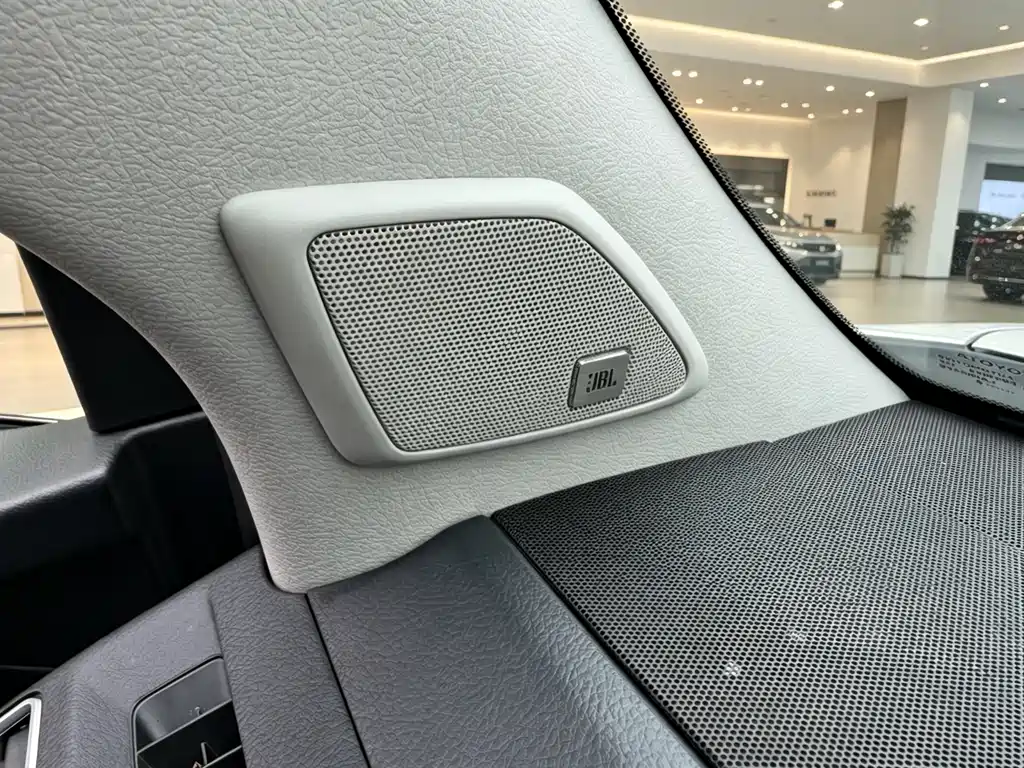 Toyota Prado 2019 — фото 12