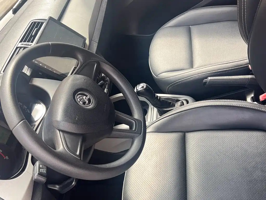 Skoda Fabia 2015 — фото 6