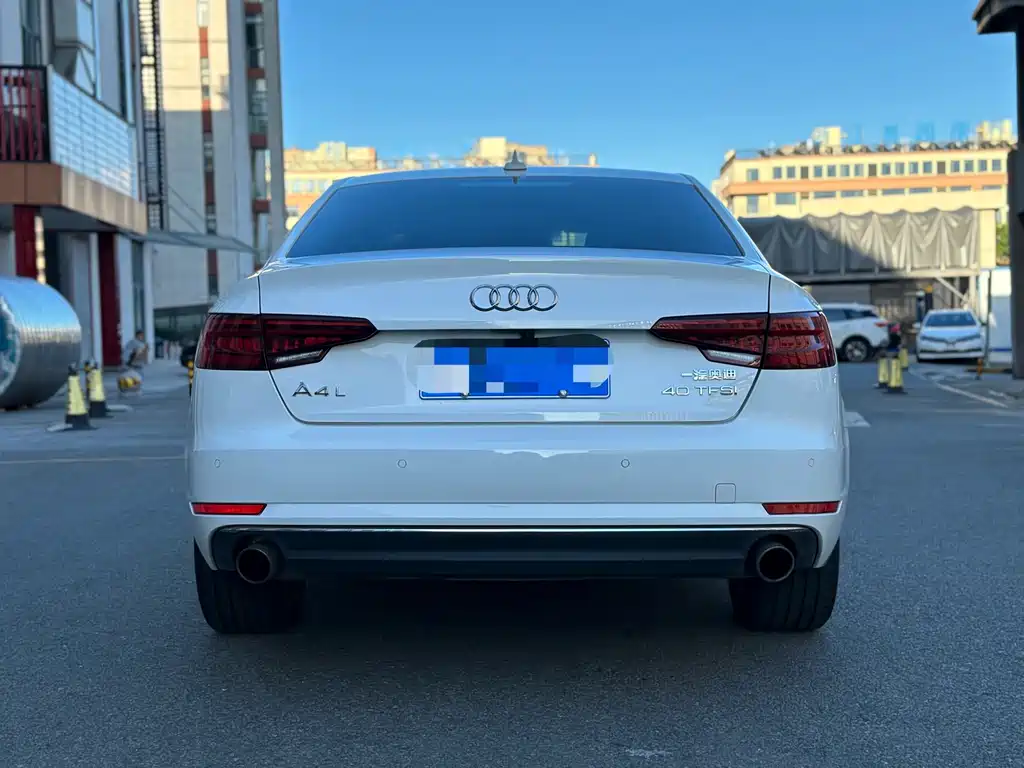 Audi A4L 2018 — фото 8