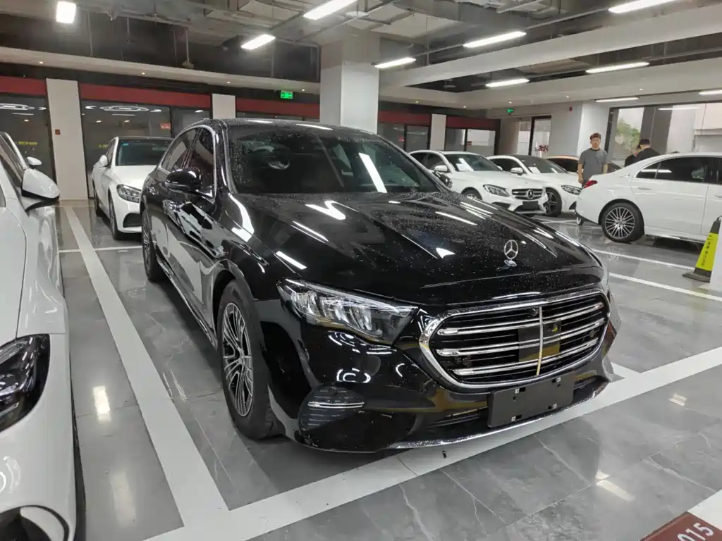Mercedes-Benz E-Class 2024