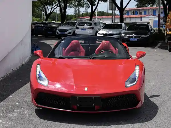 Ferrari 488 2019