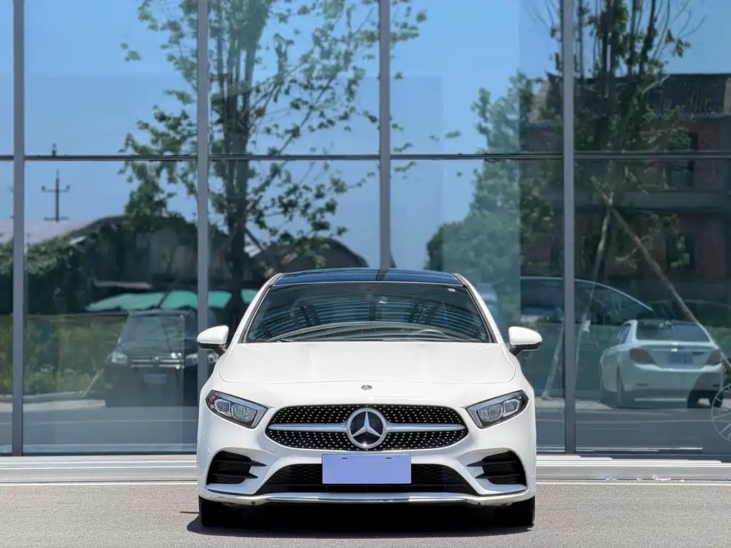 Mercedes-Benz A-Class 2020 — фото 2