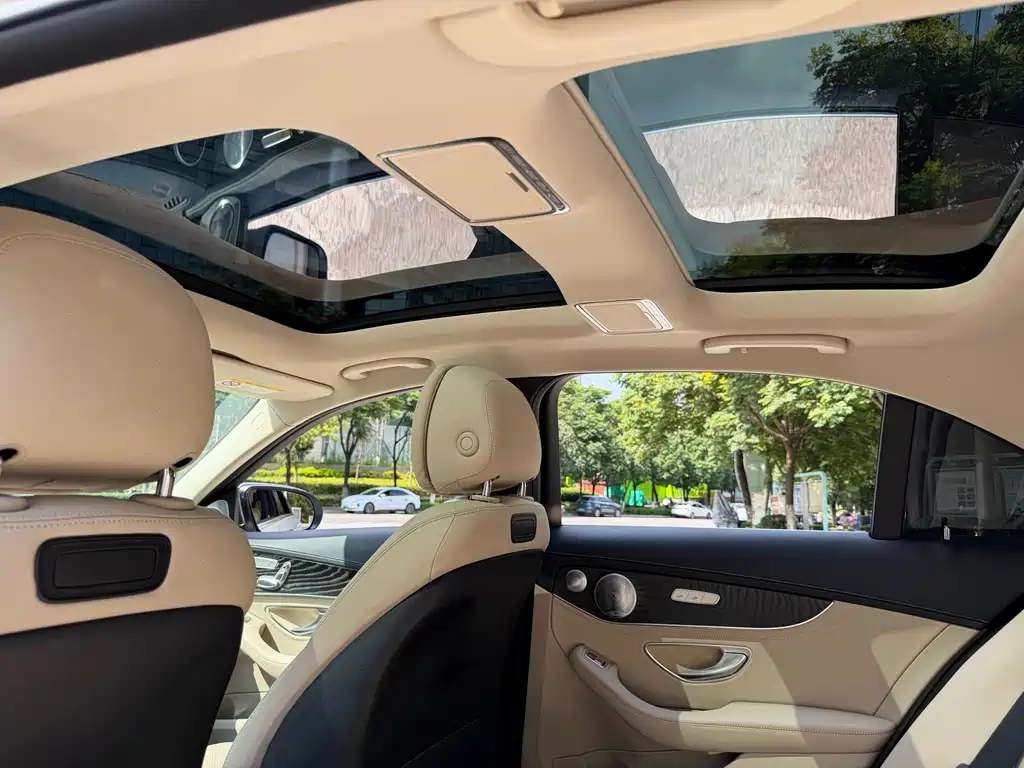 Mercedes-Benz C-Class 2020 — фото 13
