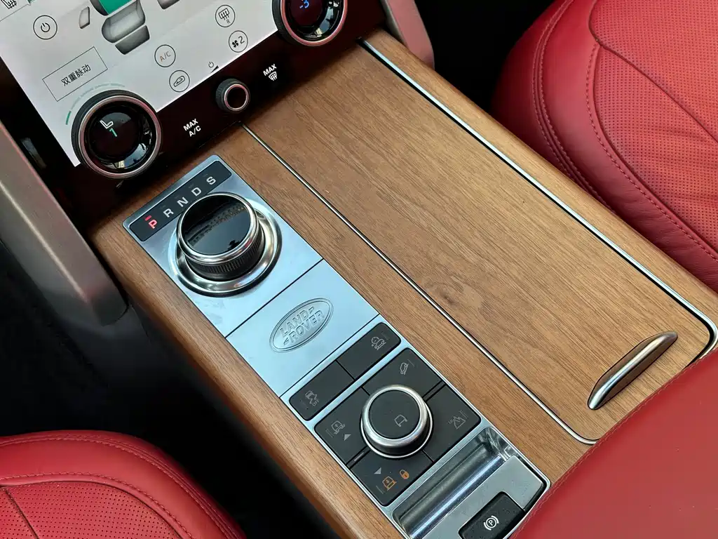 Land Rover Range Rover 2020 — фото 16