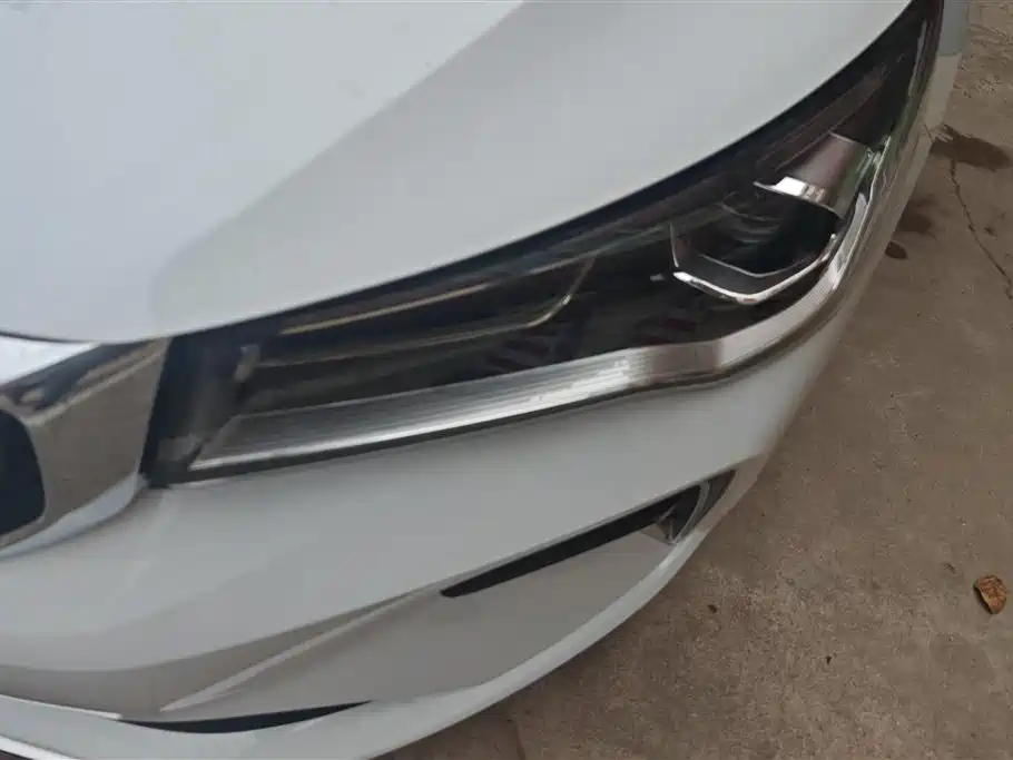 Geely Emgrand 2023
