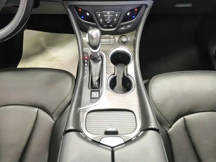 Buick Envision Plus 2019 — фото 16