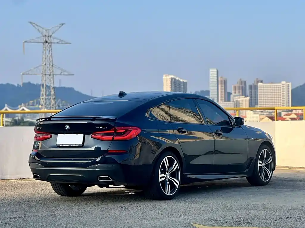 BMW 6 Series GT 2023 — фото 7