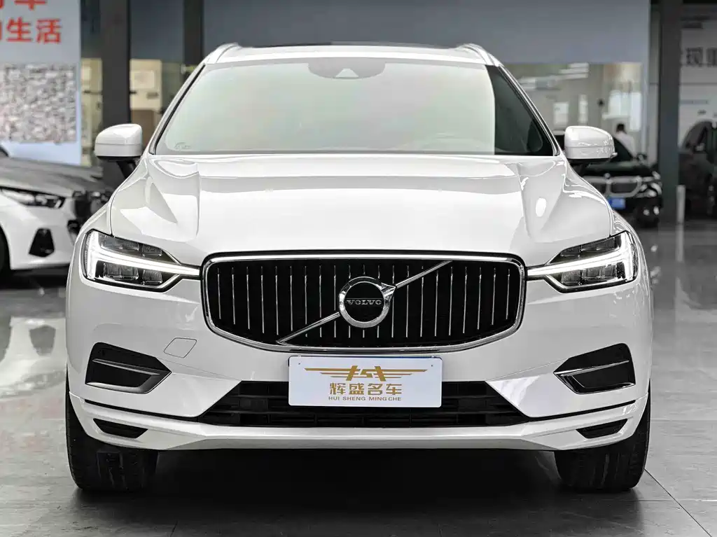 Volvo XC60 2021 — фото 2