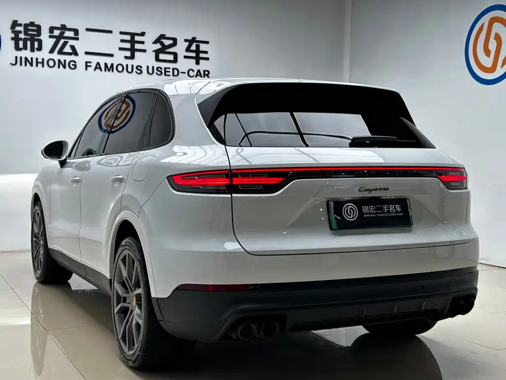 Porsche Cayenne Hybrid 2023 — фото 28