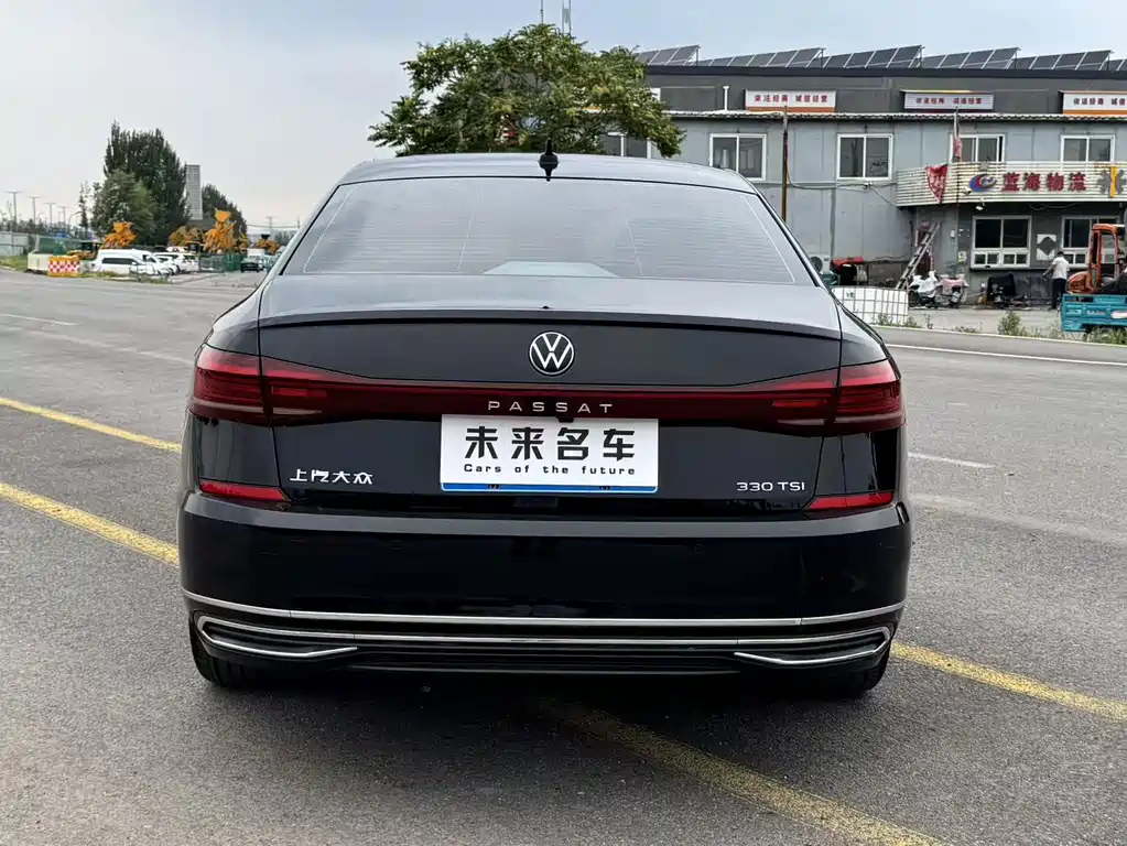 Volkswagen Passat 2023 — фото 12