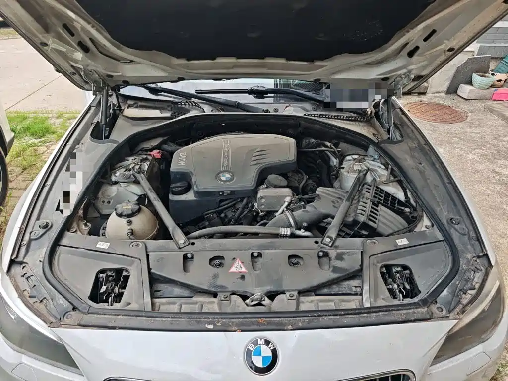 BMW 5 Series 2016 — фото 11