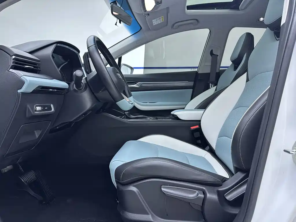 Geely Emgrand S 2022 — фото 7