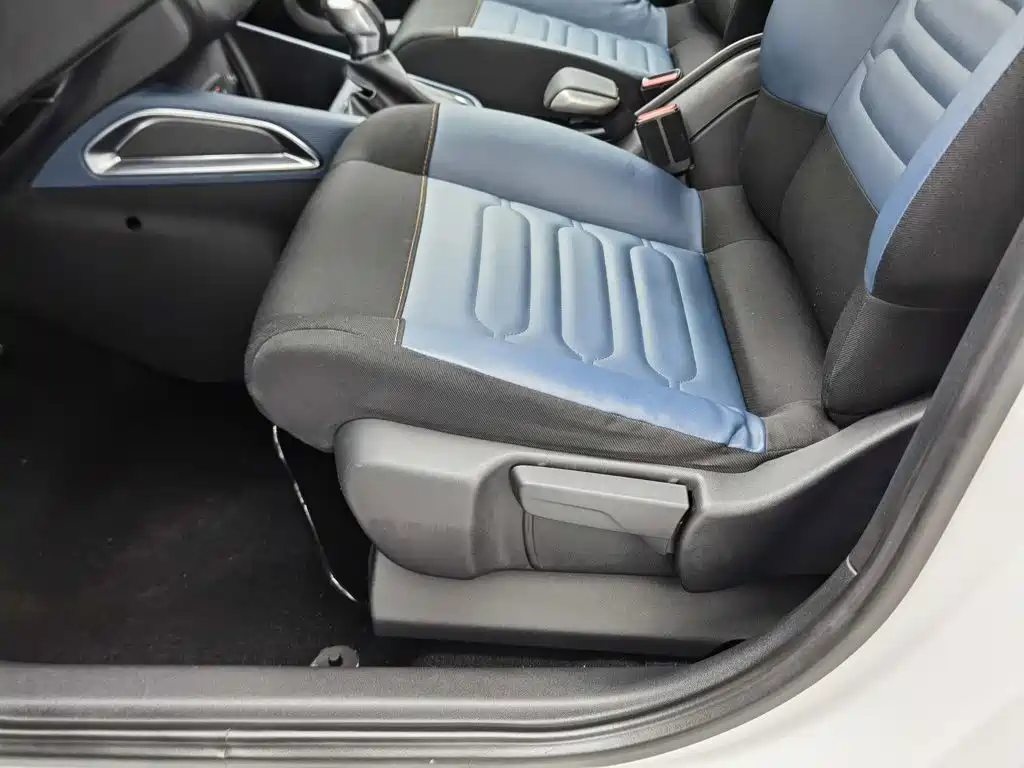 Citroën Yunyi C4 AIRCROSS 2019 — фото 20