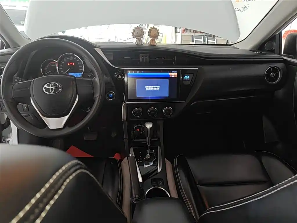 Toyota Corolla 2019 — фото 10