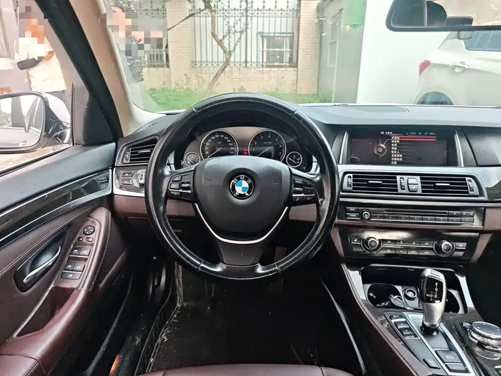 BMW 5 Series 2016