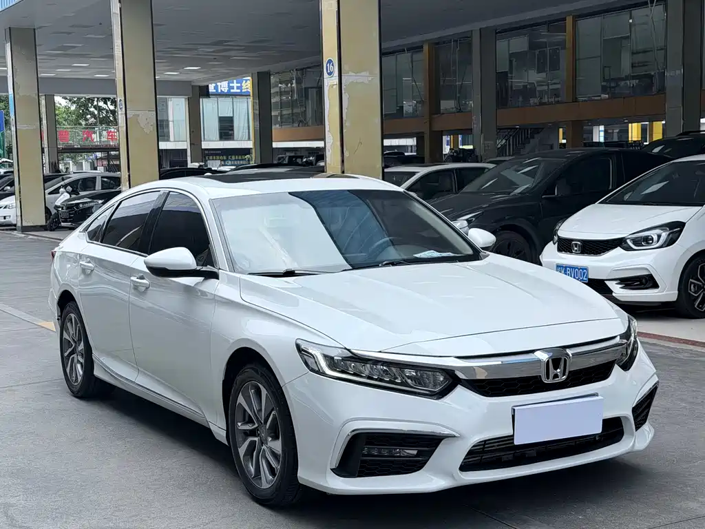 Honda Inspire 2020 — фото 3