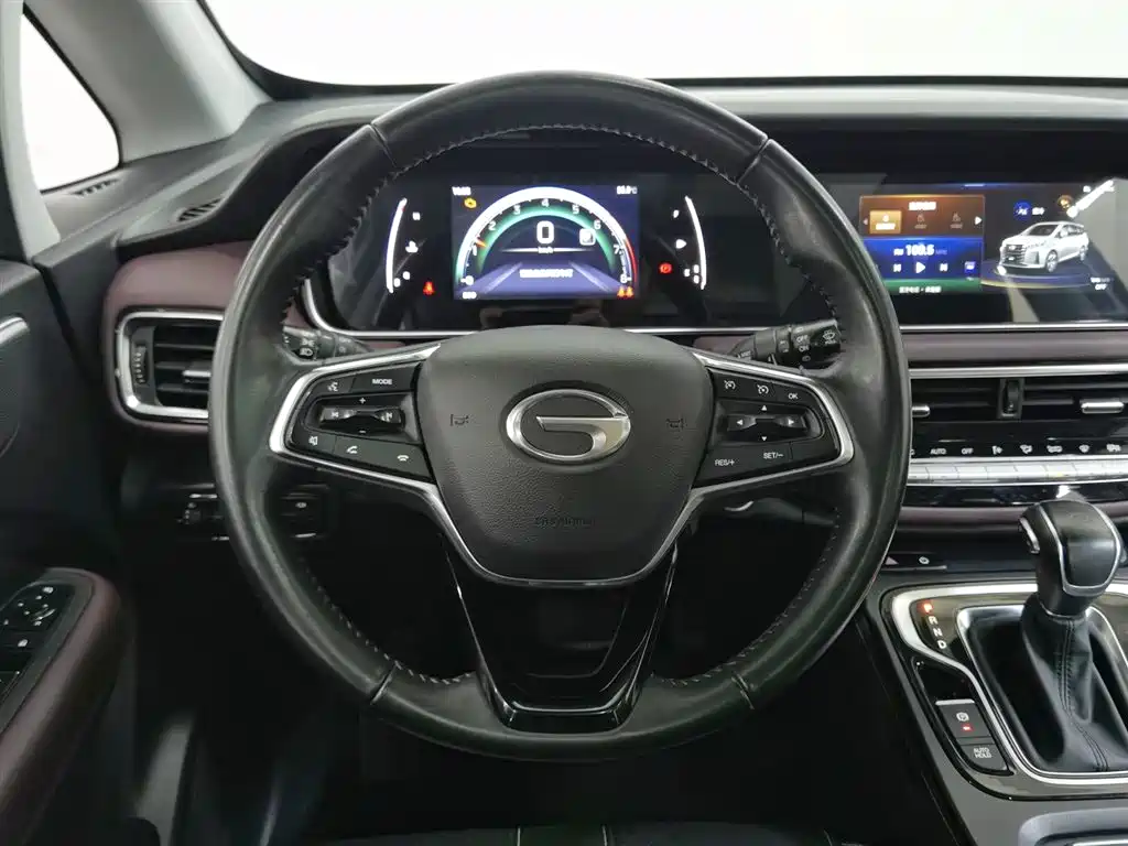 GAC Motor Trumpchi M6 2023 — фото 11