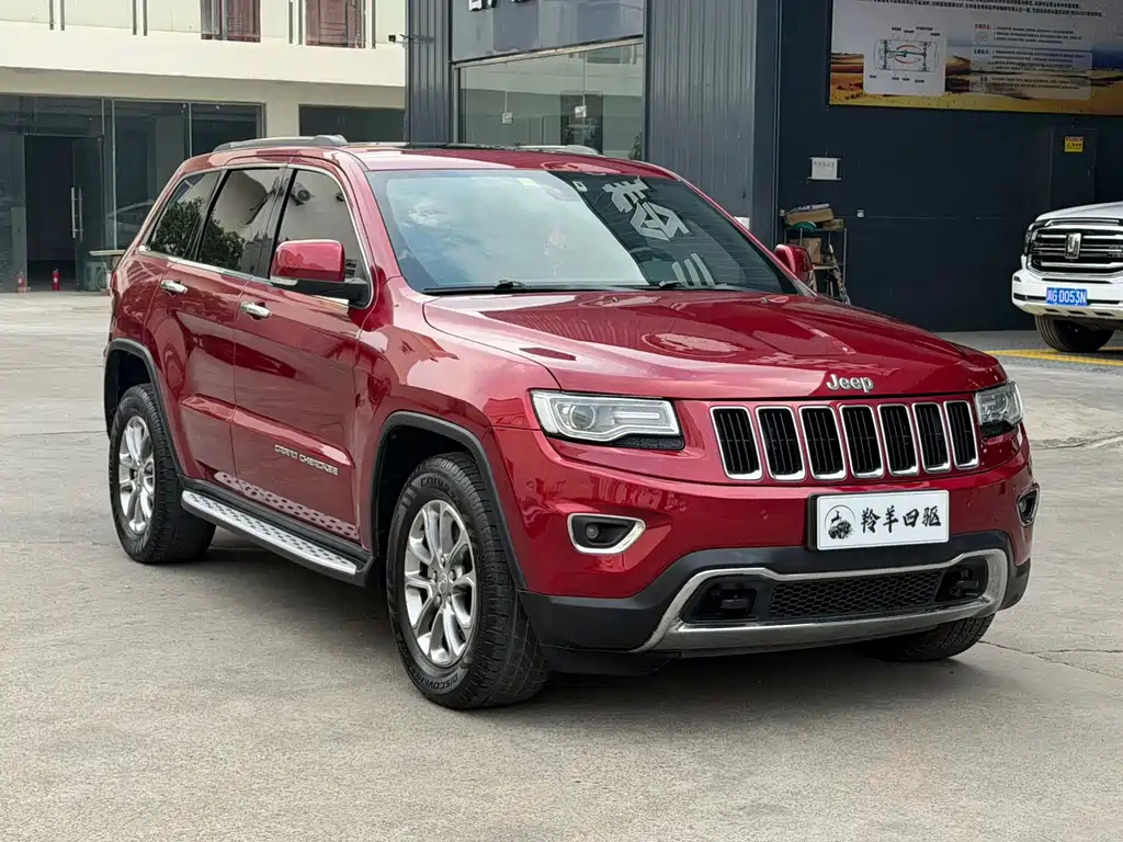 Jeep Grand Cherokee 2016 — фото 3