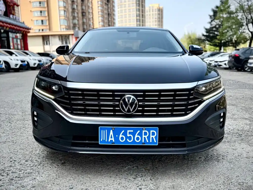 Volkswagen Passat 2022 — фото 2
