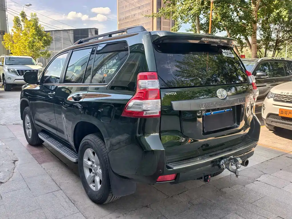 Toyota Prado 2017 — фото 6