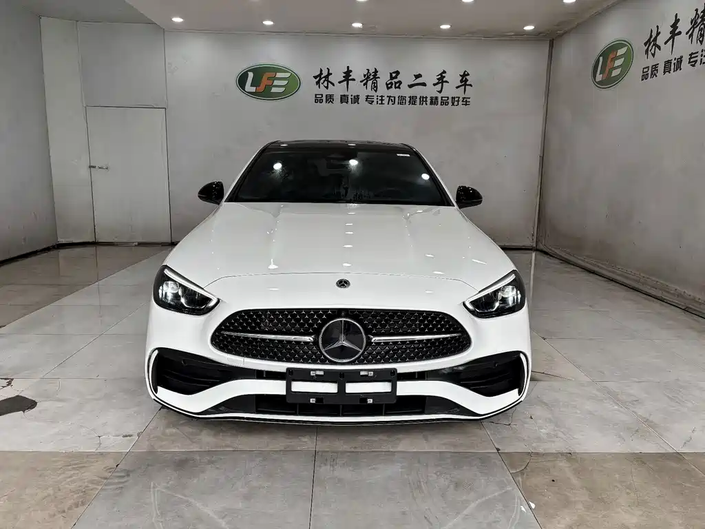 Mercedes-Benz C-Class 2025