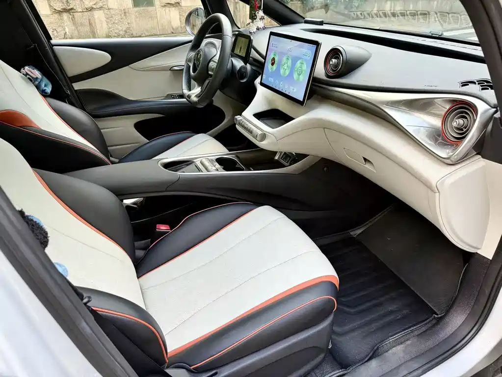 BYD Dolphin 2022 — фото 14