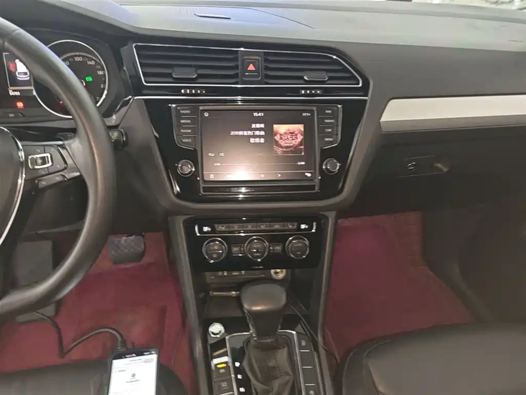 Volkswagen Tiguan L 2018 — фото 13