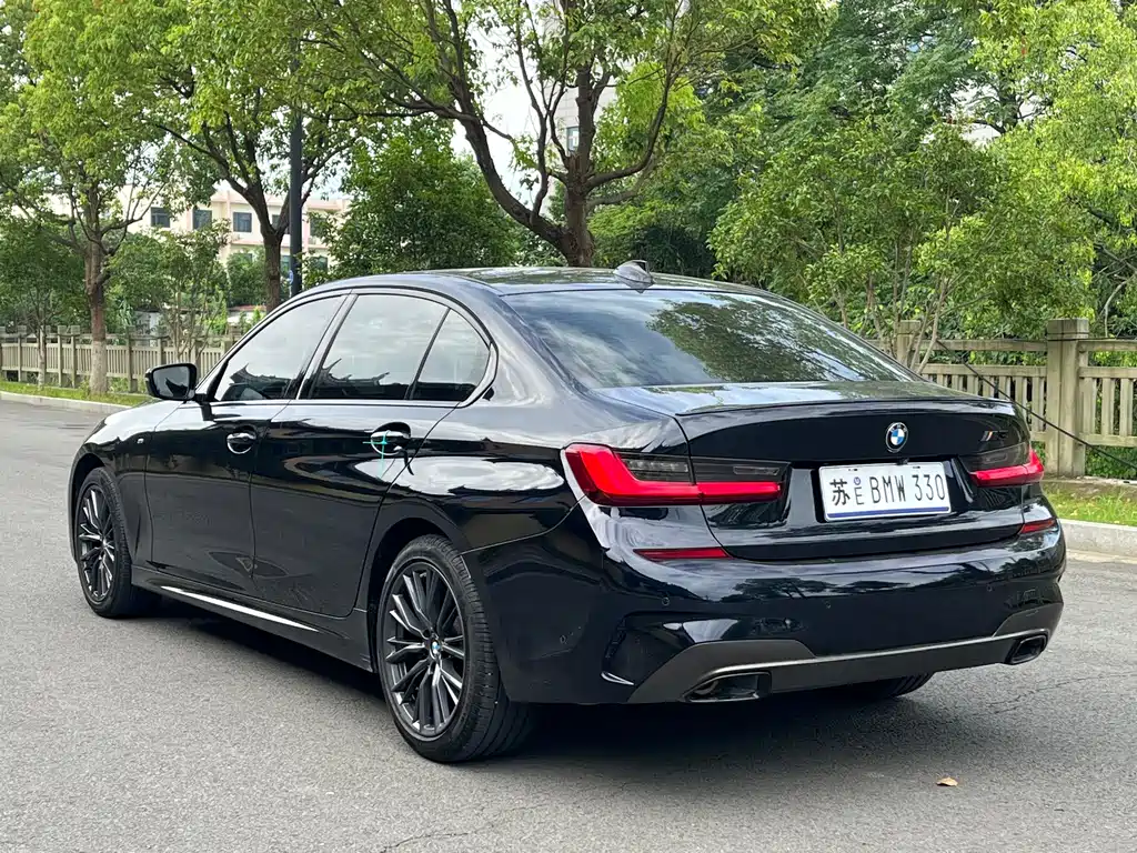 BMW 3 Series 2021