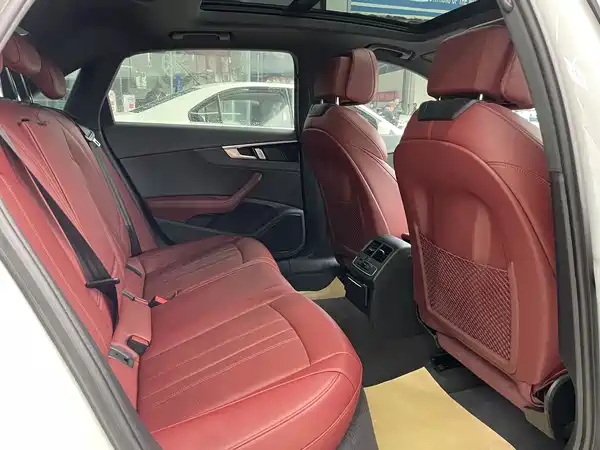 Audi A4L 2024