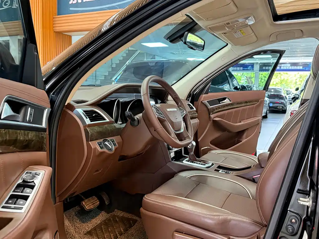 Leopaard CS10 2018