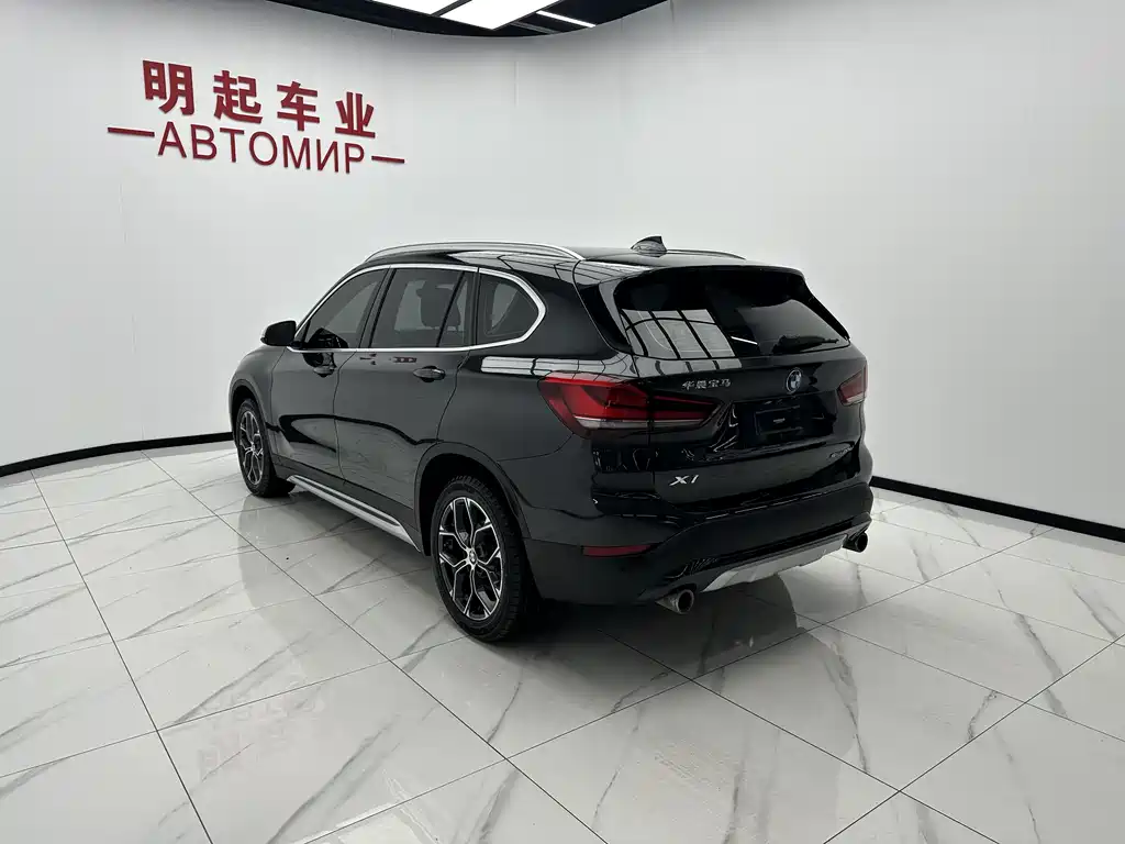BMW X1 2022 — фото 8