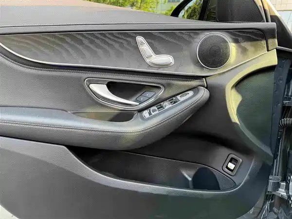 Mercedes-Benz C-Class 2020